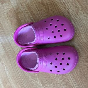Fuchsia colored fur crocs